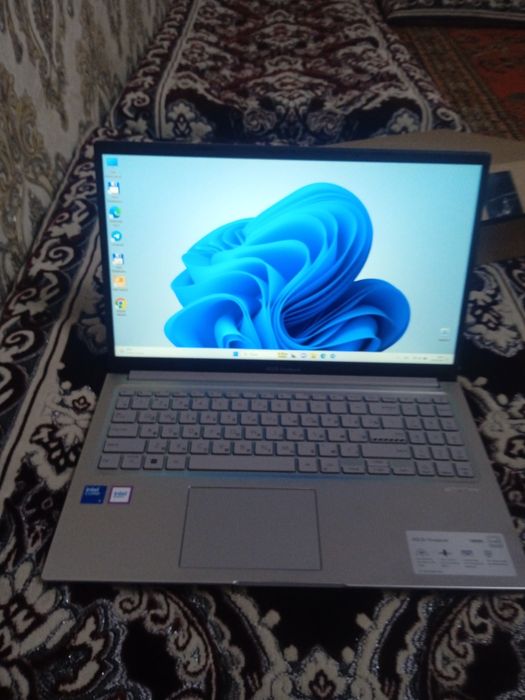 ASUS vivobook 1oy kafolati bilan