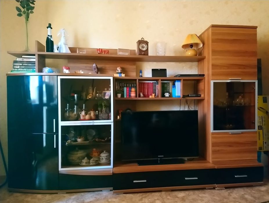 Продам стенку в отл состоянии