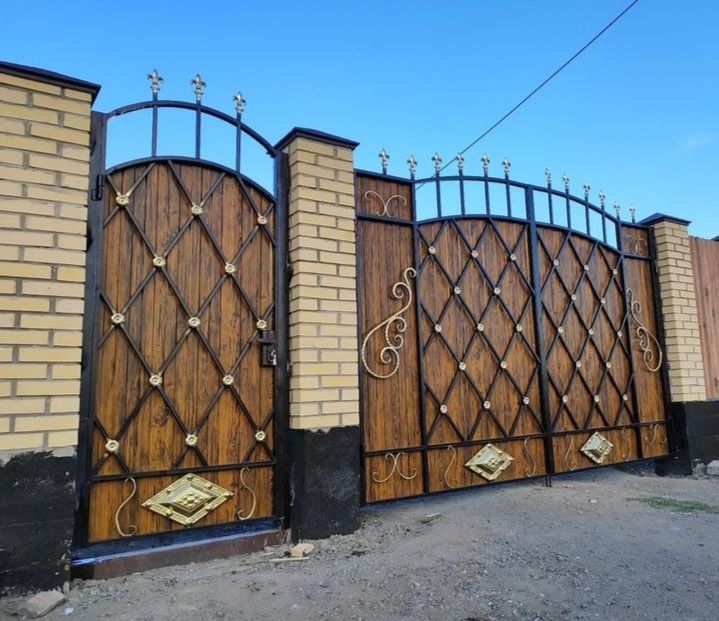 Двери ворота вальеры