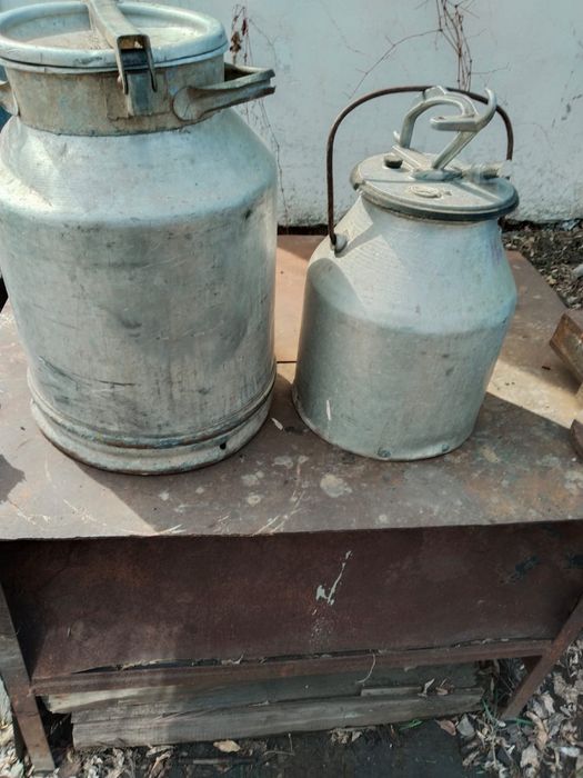 Продам фляги алюминиевые 40 л и 25 л