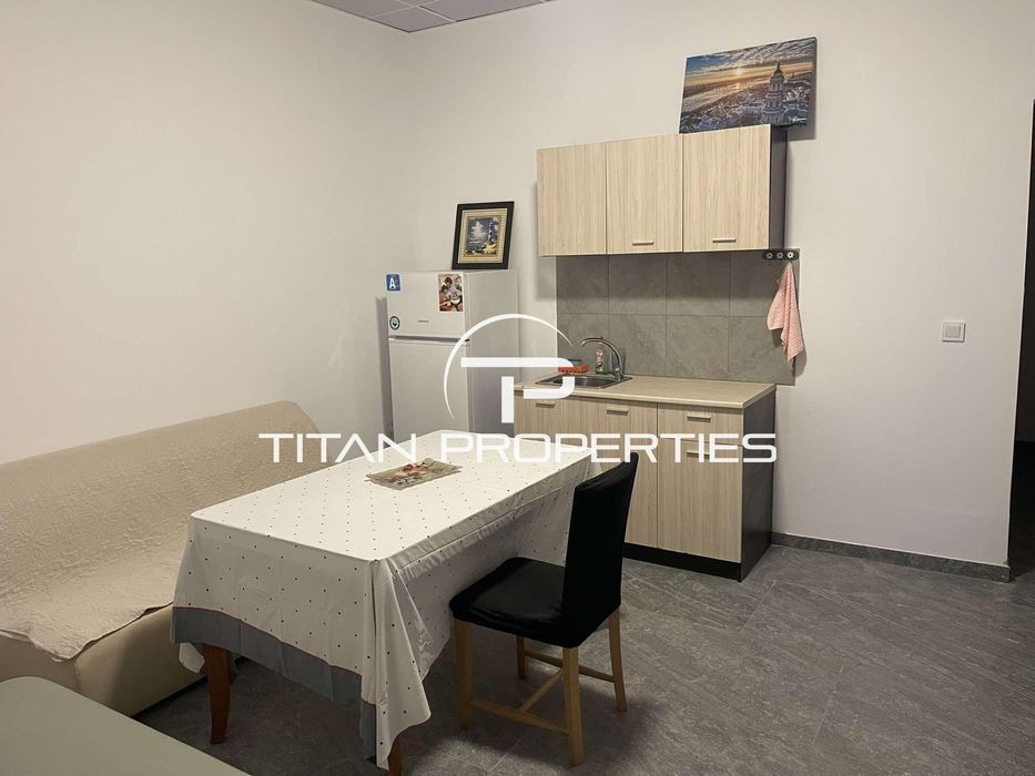 Дава се под наем Тристаен апартамент в Варна, Център - 75 кв.м за 511 € - Снимка #3