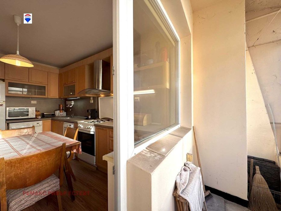 Продава се Двустаен апартамент в Русе, Център - 60 кв.м за 982 €/кв.м - Снимка #8