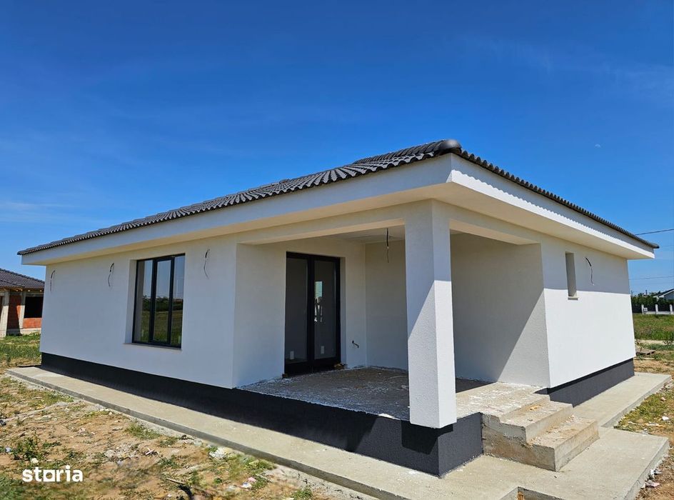 Casa de vanzare Santandrei cu terasa,dressing si camara
