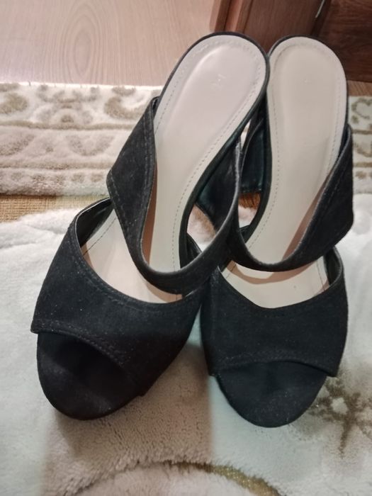 Туфли женские нарядные