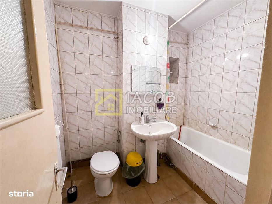 Garsoniera de inchiriat – ideala pentru birou | Zona Colegiului „Gheor