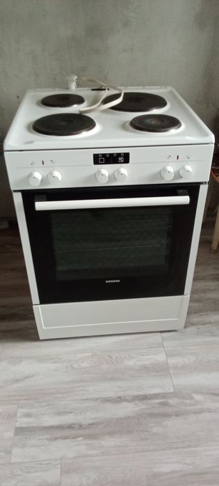 Продам электроплиту не дорого.