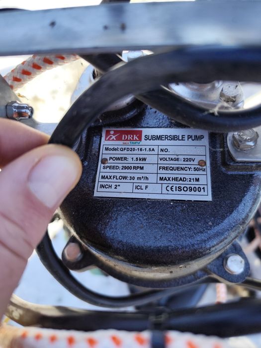 Pompa submersibila ca nouă . de putere mare