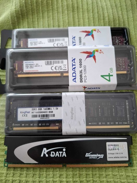 Vand memorie DDR2 si DDR3 desktop - negociabil