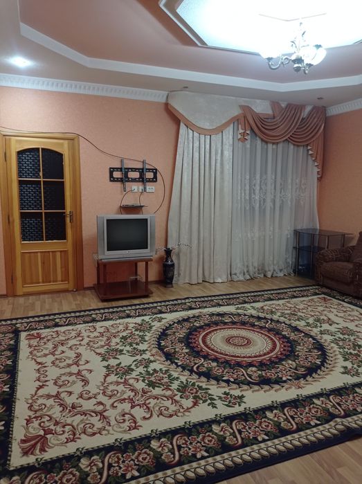 Икки хонали квартира ижарага берилади