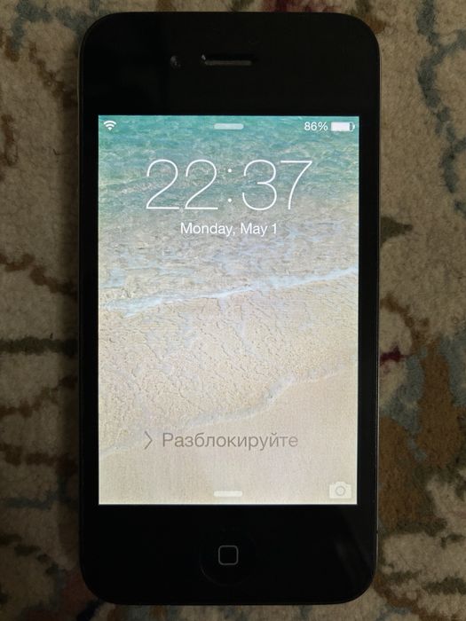 iPhone 4 в отличном состоянии