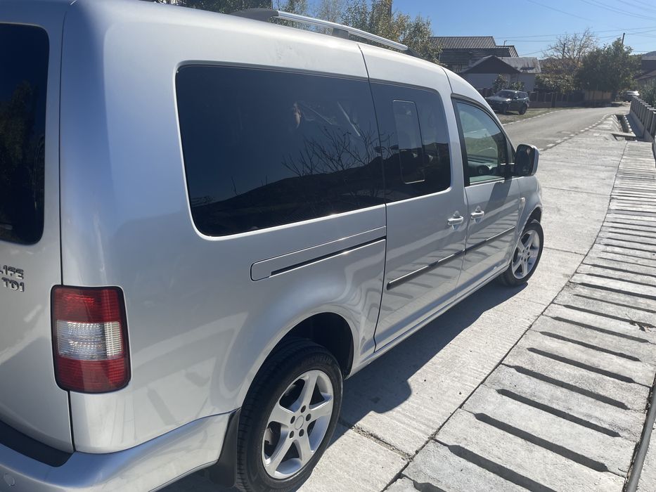 VW caddy maxi 2.0 TDI 140 cp, 6 trepte