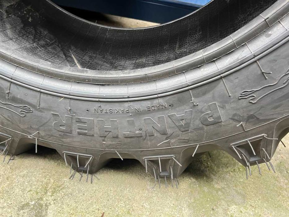 Cauciucuri noi 13.6-28 cu 12 pliuri pentru tractor cu livrare rapida