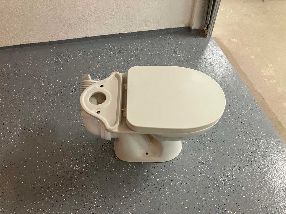Моноблок, мивка, тоалетна чиния, WC, времянка