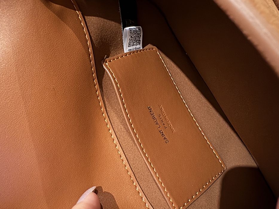 Уникална дамска чанта YVES SAINT LAURENT