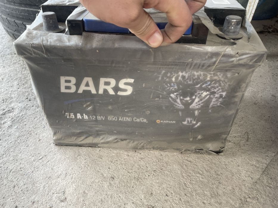 Аккумулятор 75А.