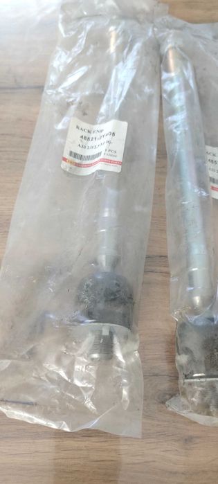 Рулевая тяга Rack End 48521-2Y405, новая