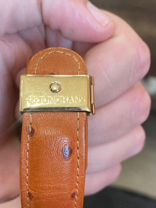 Разпродавам си часовниците