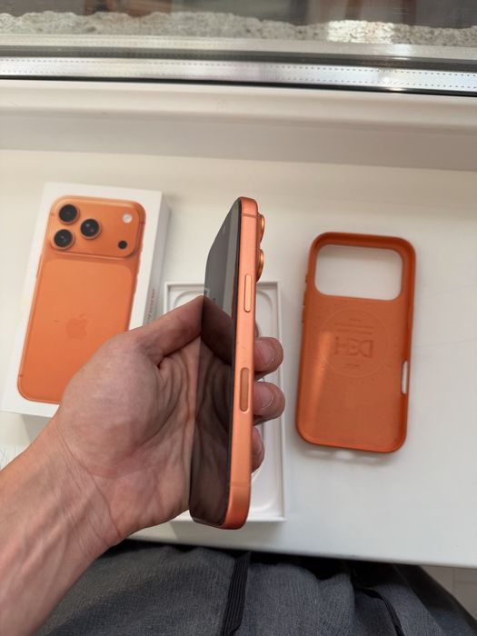 Продам Iphone 17 pro 256gb