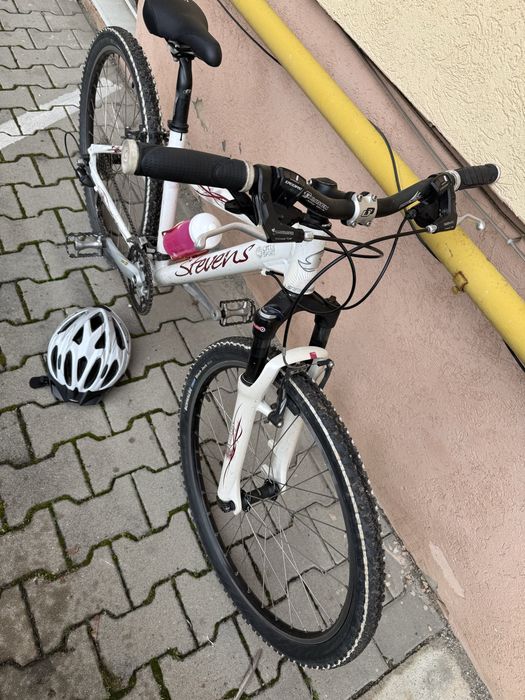 Bicicletă fete/dama Stevens Nema - 26 inchi - cască cadou