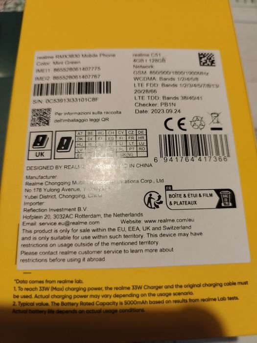 Realme C51 la cutie și smartwatch