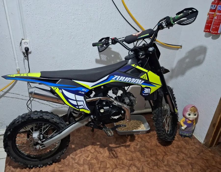 Продам питбайк ZUUMAV K3R