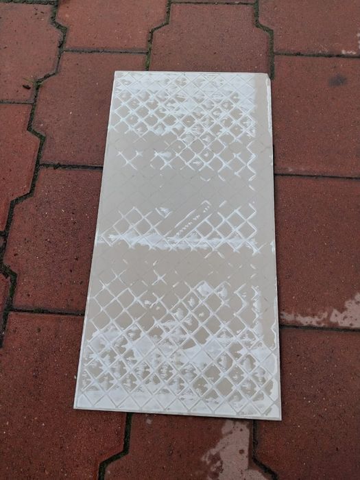 Продаю новый Керамогранит 30х60