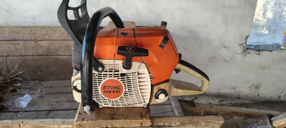 Продавам Stihl 441
