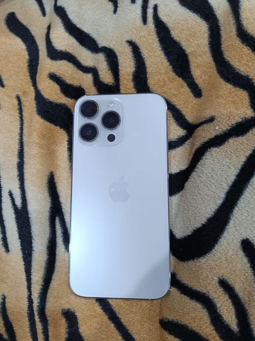 Продам Айфон 14 про макс