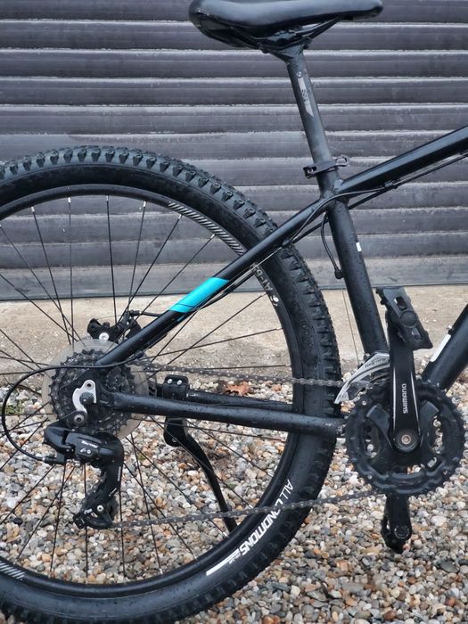 Bicicleta MTB Trek Marlin 5 27.5