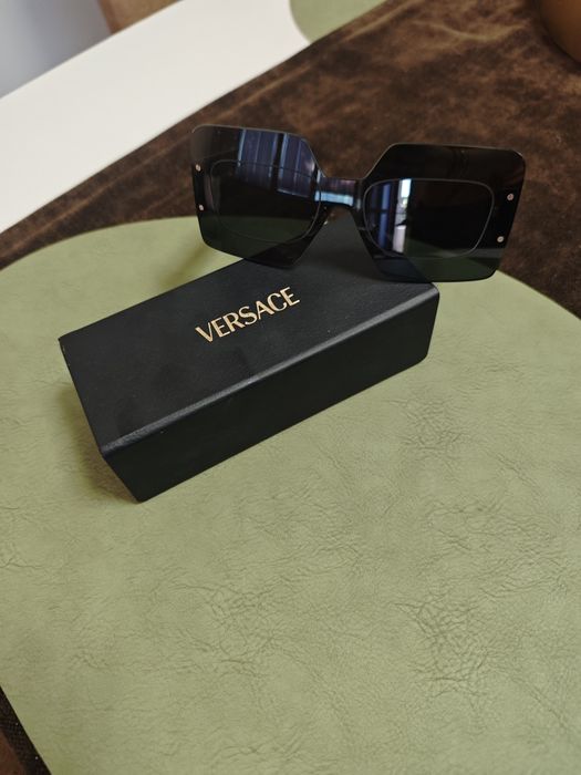Слънчеви очила Versace