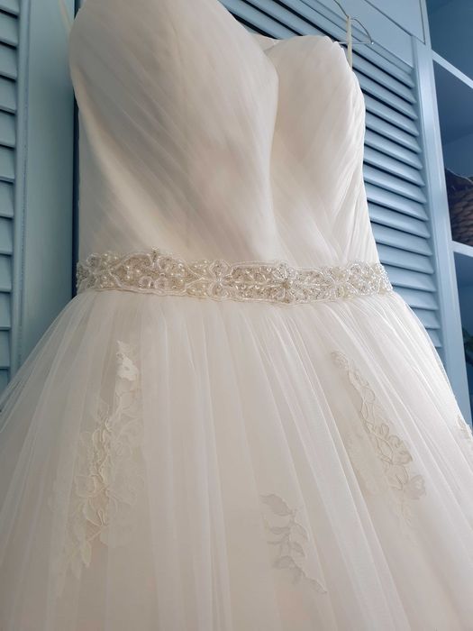 Vand rochie de mireasa