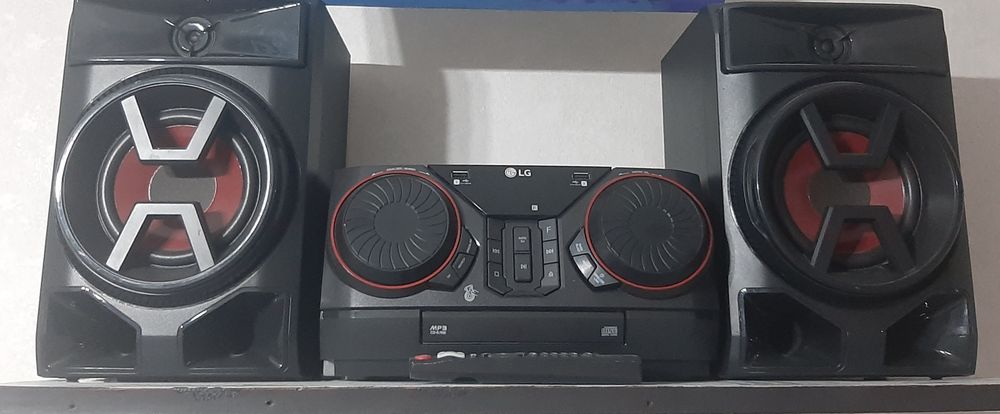 Продам саундбар LG