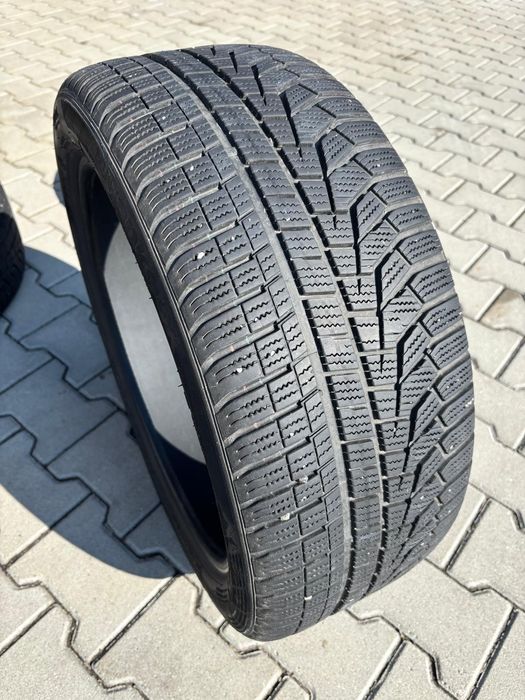 4 Anvelope Hankook Winter 225/ 45/18