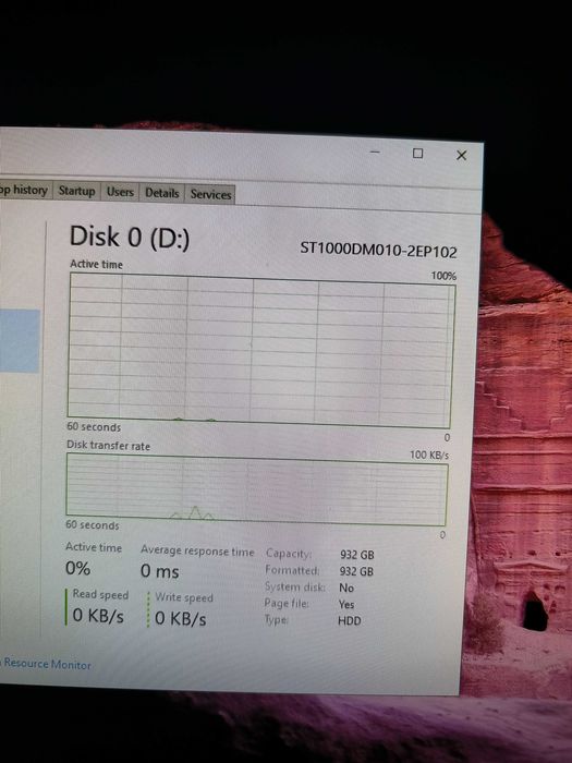 Продавам Компютър 1080 8gb i5-8600k 16 gb ram