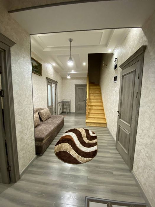 Продажа своя 4 ком квартира Дуплекс 151 кв мс ремонтом мебелью техника