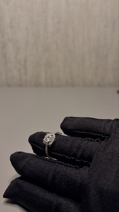 Пръстен с moissanite VVS1, 1.0 карата