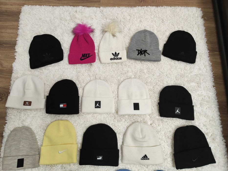 Căciulă NY Căciulă Jordan la alegere