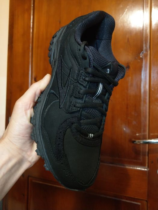 Brooks 43нм. 27,6см.