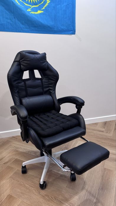 Продам игровое кресло