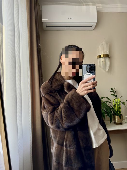 Продаю норковую шубу греческую