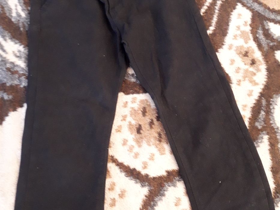 Продавам детски панталони