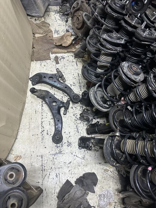 Ричаг на Королла 150 кузов европаец