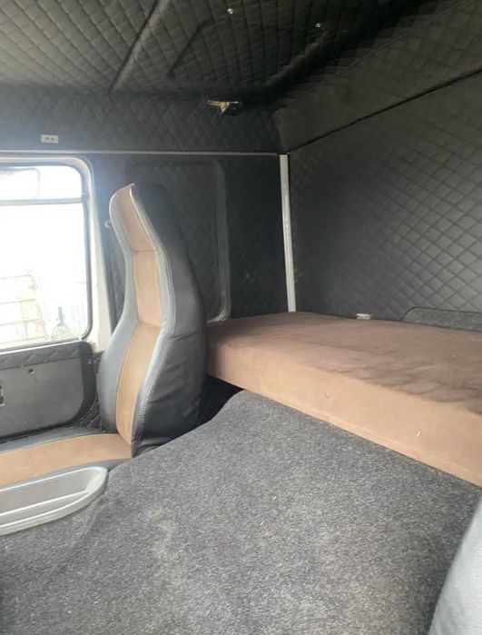 Самосвал Howo 8х4