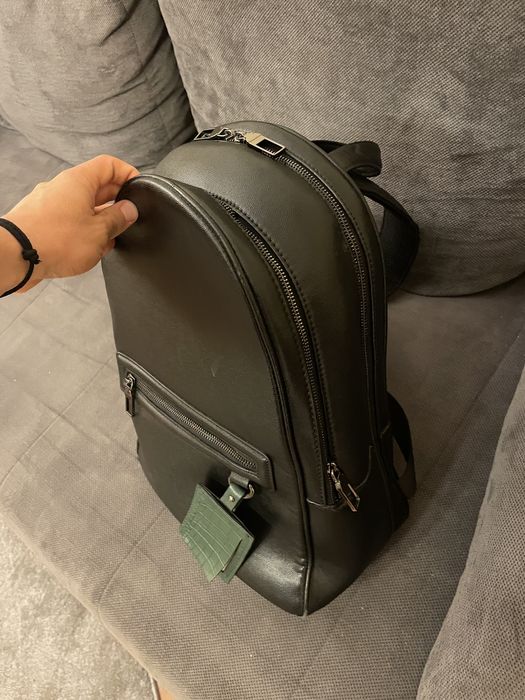 Кожена раница Zara