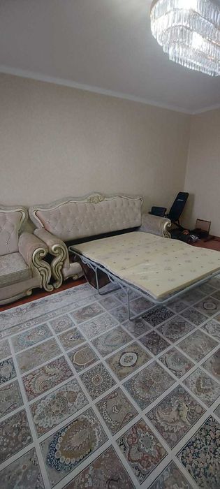 Диван и кресло б/у