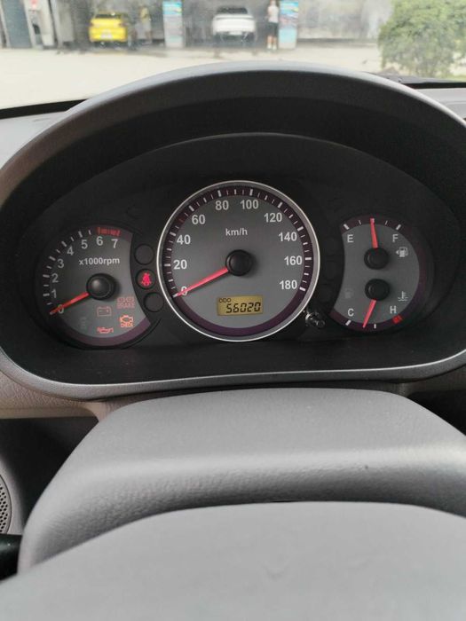Автомобил  Хюндай