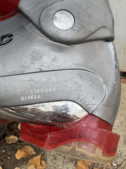 Ски + обувки + щеки