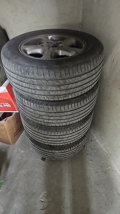 Летни гуми 235/60/16