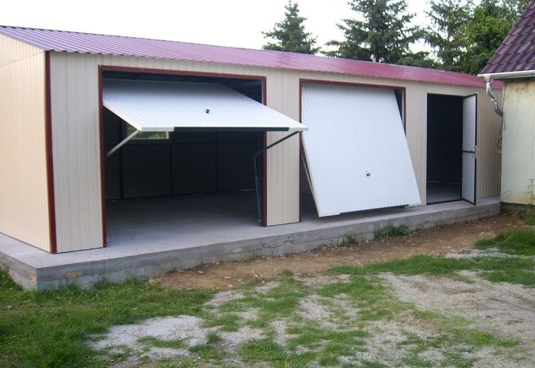 Garaj pe structura metalica si panouri sandwich