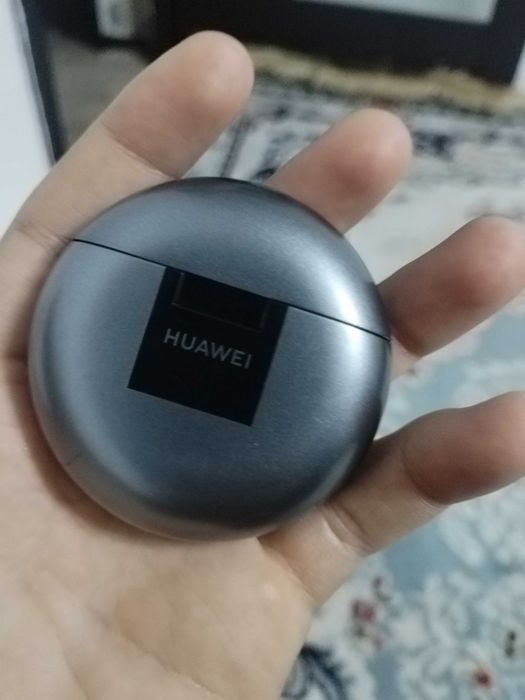HUAWEI FreeBuds 4